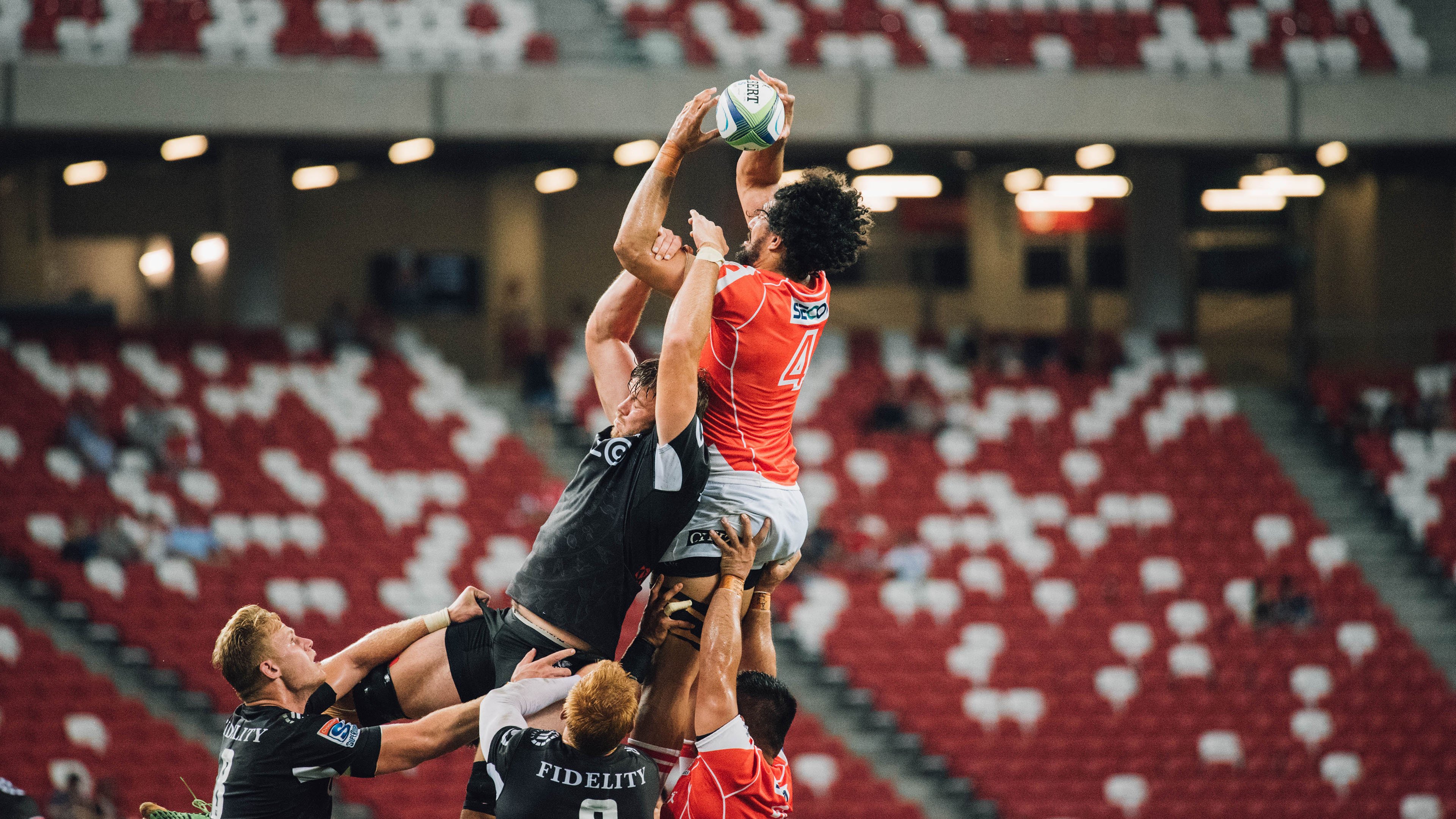 欧联杯赛场出现多场激烈对抗